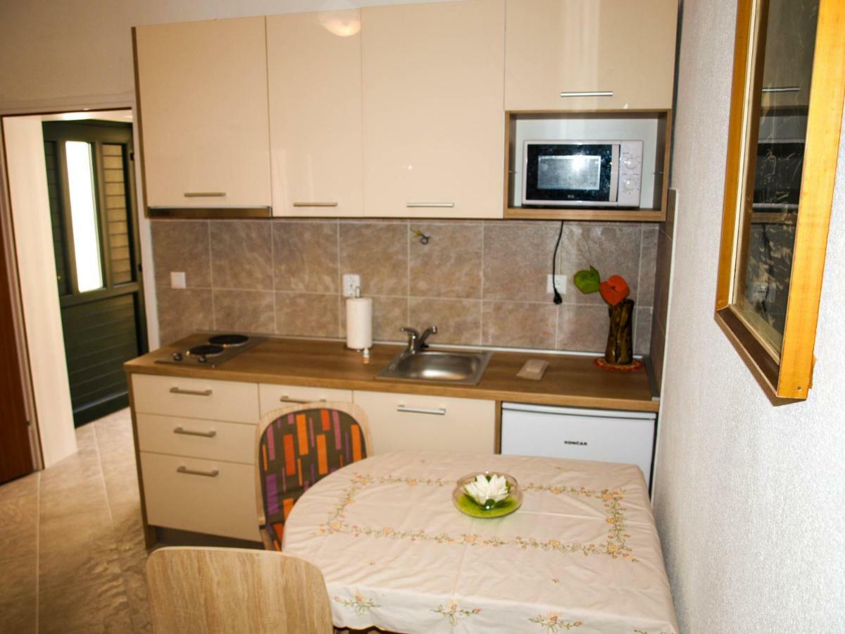 House Nataniel In Omis Near Seaアパートメント エクステリア 写真
