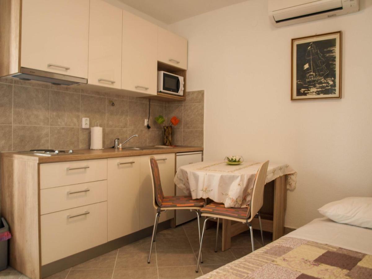 House Nataniel In Omis Near Seaアパートメント エクステリア 写真