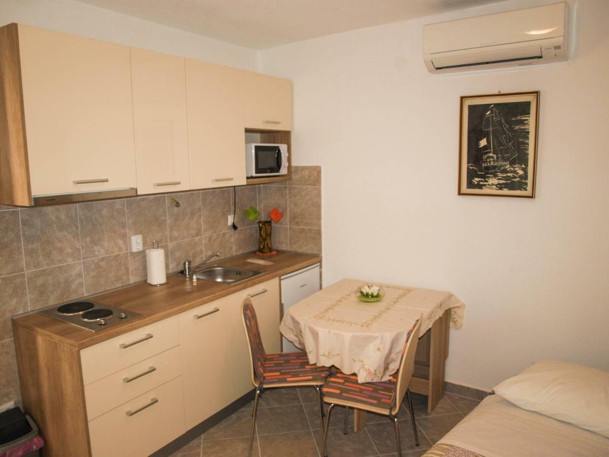 House Nataniel In Omis Near Seaアパートメント エクステリア 写真