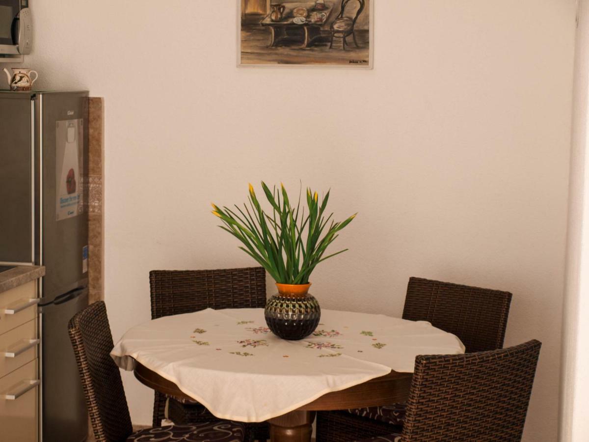 House Nataniel In Omis Near Seaアパートメント エクステリア 写真