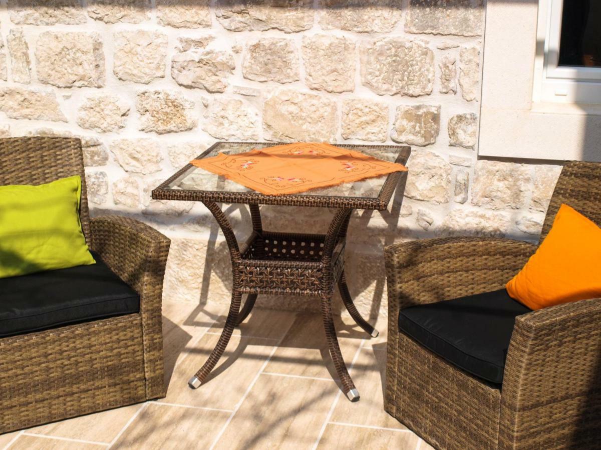 House Nataniel In Omis Near Seaアパートメント エクステリア 写真