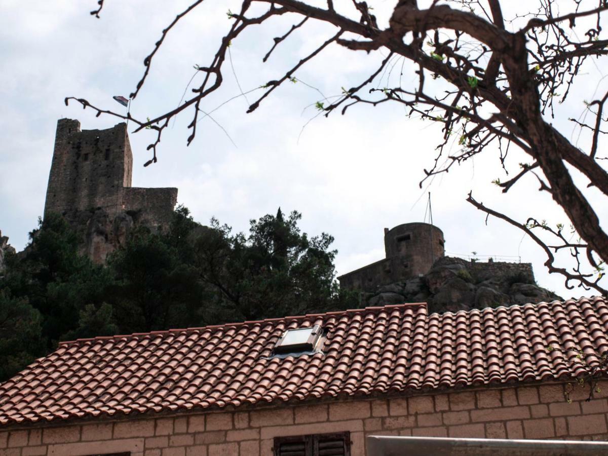 House Nataniel In Omis Near Seaアパートメント エクステリア 写真