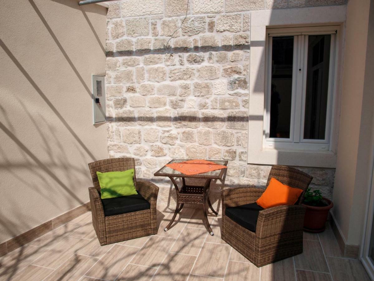 House Nataniel In Omis Near Seaアパートメント エクステリア 写真